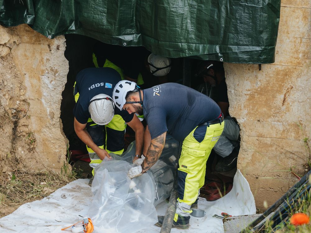 Squadra SAPI durante un risanamento con liner